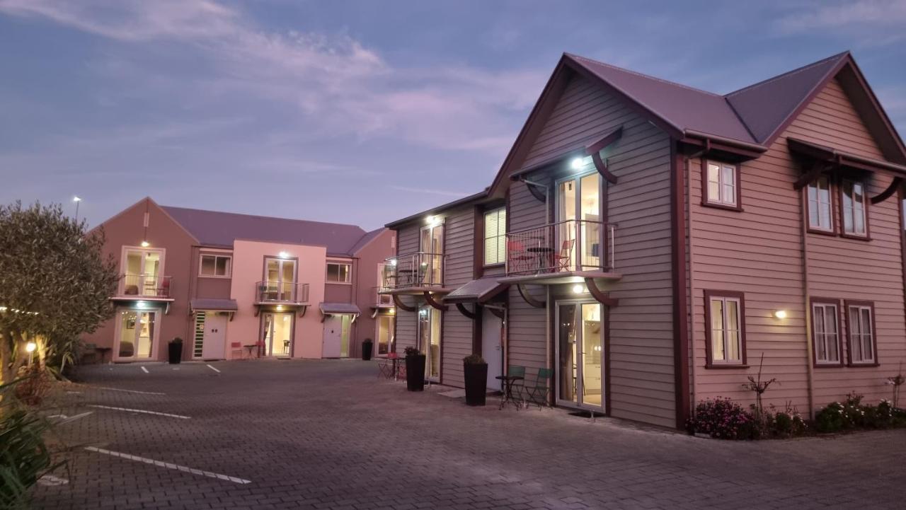 The Mews Oamaru Motel Eksteriør billede