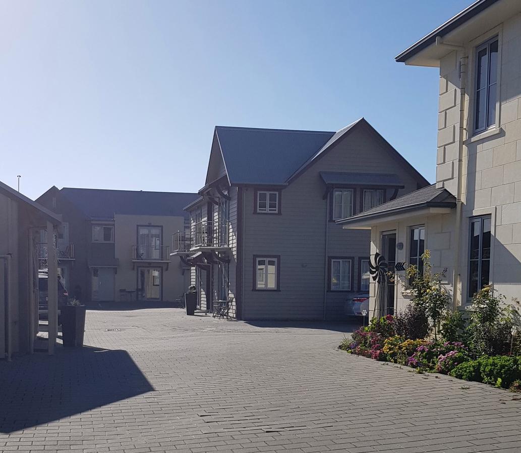 The Mews Oamaru Motel Eksteriør billede